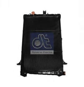 Радиатор охлаждения двигателя