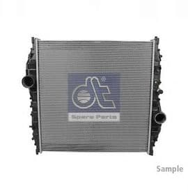 Радиатор охлаждения двигателя