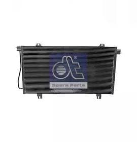 Радіатор кондиціонера DT Spare Parts 673008