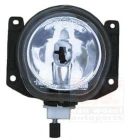 Передняя противотуманная фара