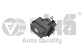 Замок двери багажника