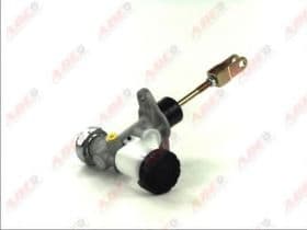 Головний циліндр зчеплення