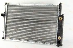 Радиатор охлаждения двигателя