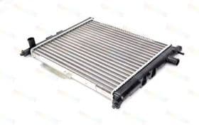 Радиатор охлаждения двигателя