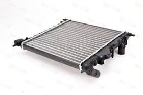 Радіатор охолодження двигуна