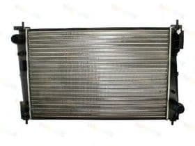 Радіатор охолодження двигуна Радіатор охолодження двигуна