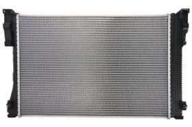 Радиатор охлаждения двигателя