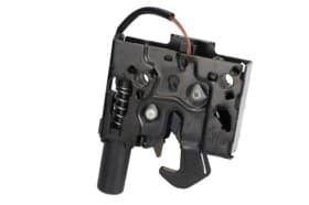 Замок капота