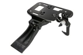 Замок капота