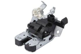 Замок крышки багажника