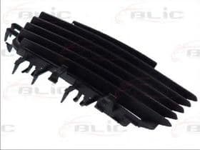 Вентиляційна решітка бампера