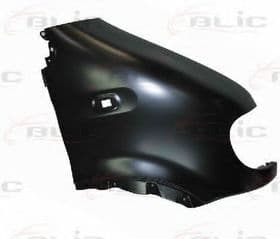 Крыло переднее