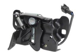 Замок капота