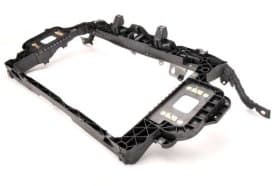 Передня панель кузова