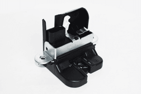 Замок двери багажника