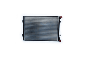 Радіатор охолодження двигуна Радіатор охолодження двигуна