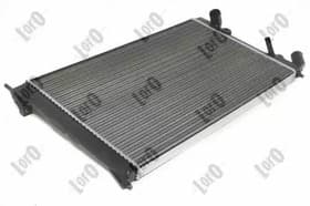 Радиатор охлаждения двигателя