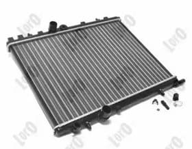 Радиатор охлаждения двигателя Радиатор охлаждения двигателя