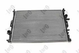 Радіатор охолодження двигуна Радіатор охолодження двигуна