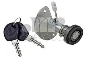 Замок двери багажника