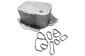 Оливний радіатор двигуна