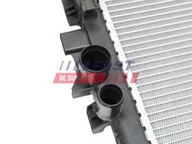 Радиатор охлаждения двигателя