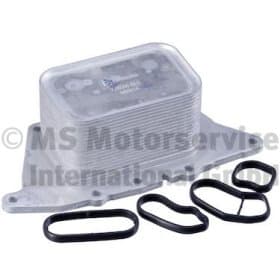 Масляный радиатор двигателя