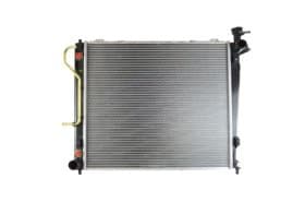 Радіатор охолодження двигуна Радіатор охолодження двигуна