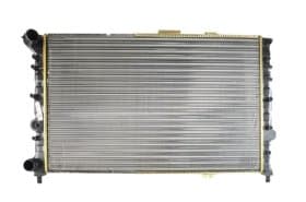 Радіатор охолодження двигуна