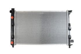 Радиатор охлаждения двигателя
