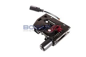 Замок капота