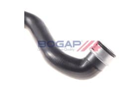 Патрубок радиатора системы охлаждения двигателя Патрубок радиатора системы охлаждения двигателя