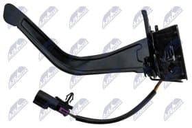 Замок капота