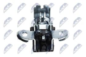 Замок двери багажника