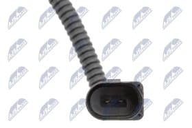 Замок капота