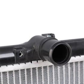 Радиатор охлаждения двигателя