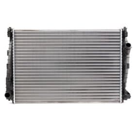 Радиатор охлаждения двигателя