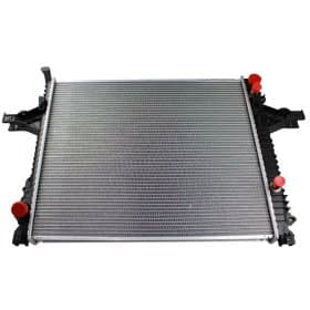 Радиатор охлаждения двигателя