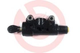 Головний циліндр зчеплення