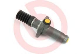 Головний циліндр зчеплення