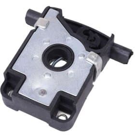 Замок капота