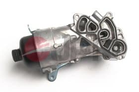 Оливний радіатор двигуна