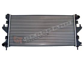 Радиатор охлаждения двигателя