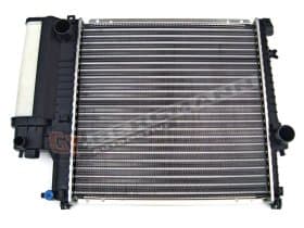 Радіатор охолодження двигуна Радіатор охолодження двигуна