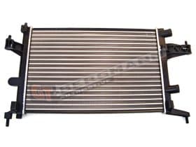 Радіатор охолодження двигуна Радіатор охолодження двигуна