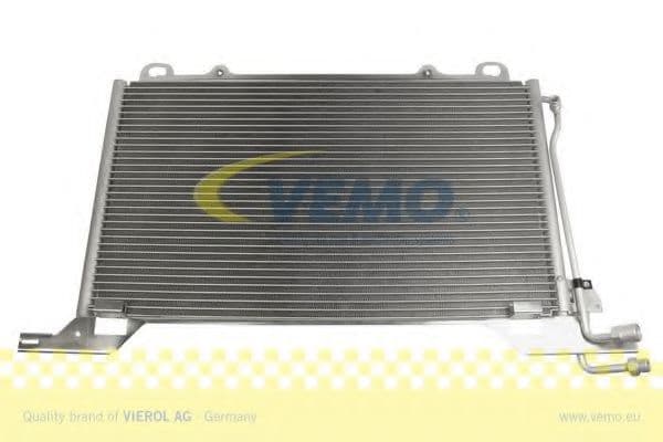 V30-62-1026 Vemo Радіатор кондиціонера