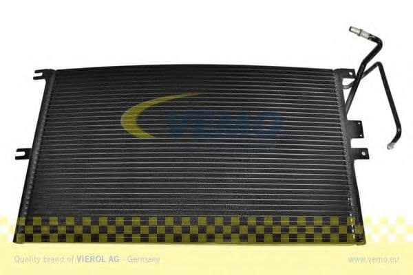 V40-62-0009 Vemo Радіатор кондиціонера для Opel Vectra