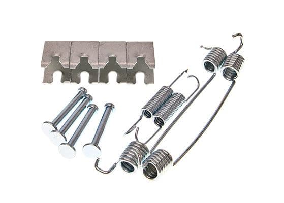 272293 MaXgear Монтажный комплект барабанных тормозных колодок