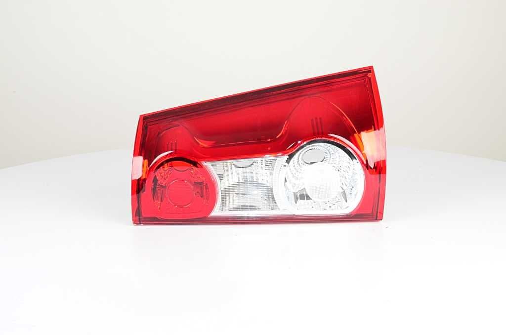 bsg75805043 BSG Задний фонарь для Dacia Logan