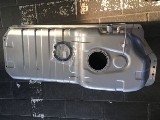 6906003288006p BLIC Топливный бак для Kia Sorento